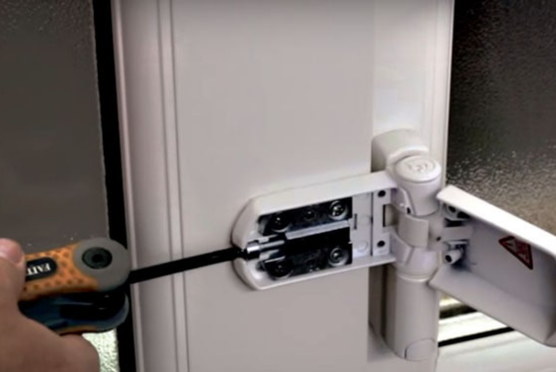 Регулировка балконной двери фото 2