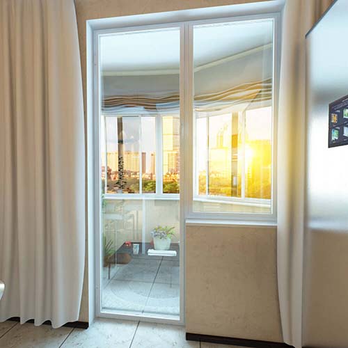 Балконные двери REHAU фото